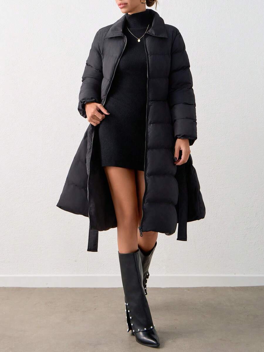 ISABEL | Pikowany płaszcz z paskiem i szerokim kołnierzem