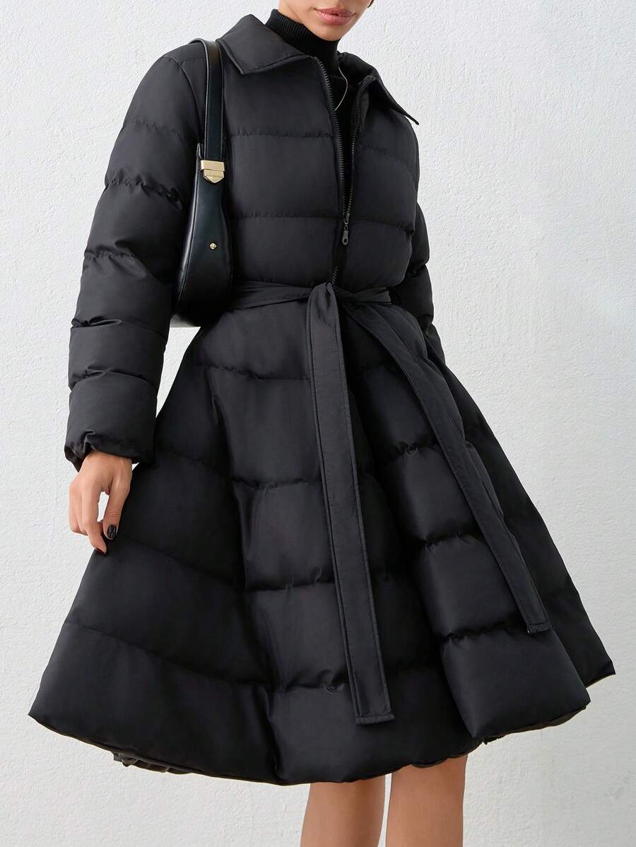 ISABEL | Pikowany płaszcz z paskiem i szerokim kołnierzem