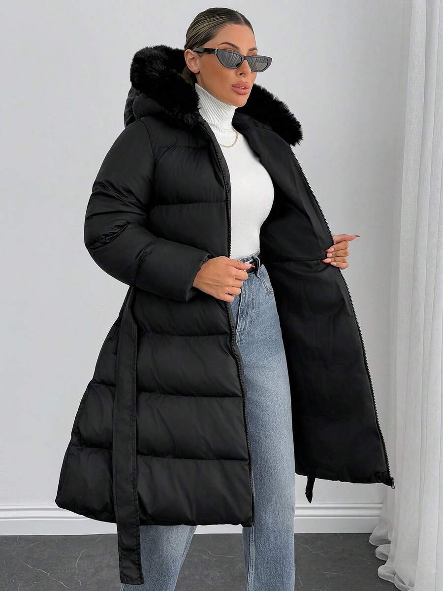 ISABEL | Pikowany płaszcz z paskiem i szerokim kołnierzem