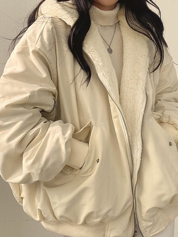 Kurtka z kapturem z dwustronnego materiału Sherpa